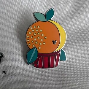 Disney | Orange Bird Cupcake Pin